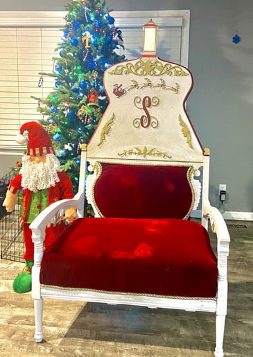 Gallery photo 5 of Santa and Mrs. Claus Knoxville