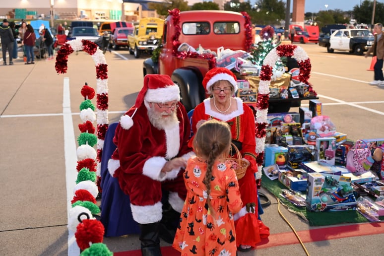 Gallery photo 6 of Santa Stanley and Mrs Clause