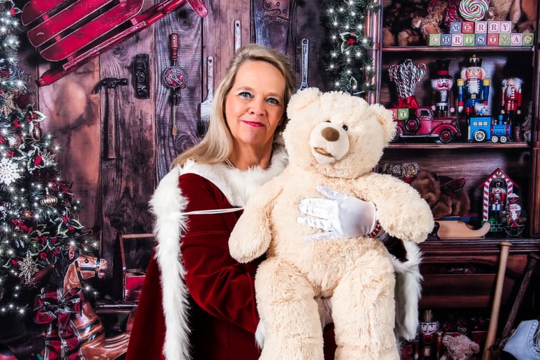 Gallery photo 4 of Santa and Nanny Claus