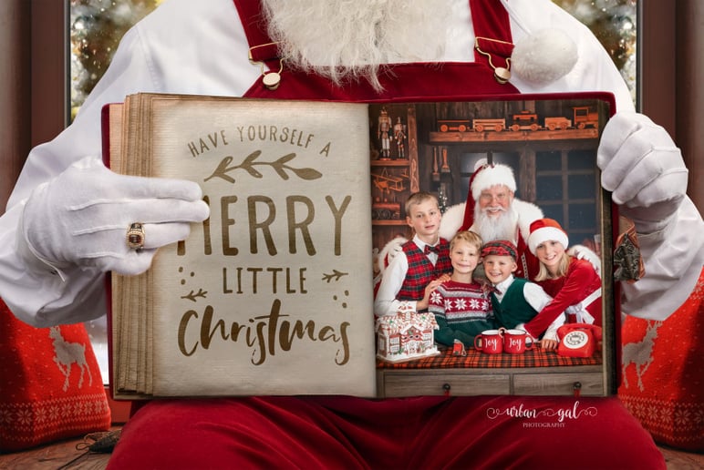 Gallery photo 25 of Santa and the Misses
