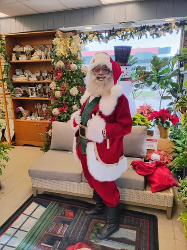 Gallery photo 3 of Santa Andrew