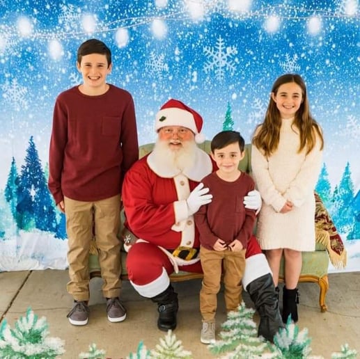 Gallery photo 2 of Santa Aron