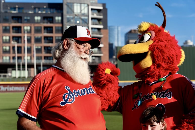 Gallery photo 12 of Santa B Claus