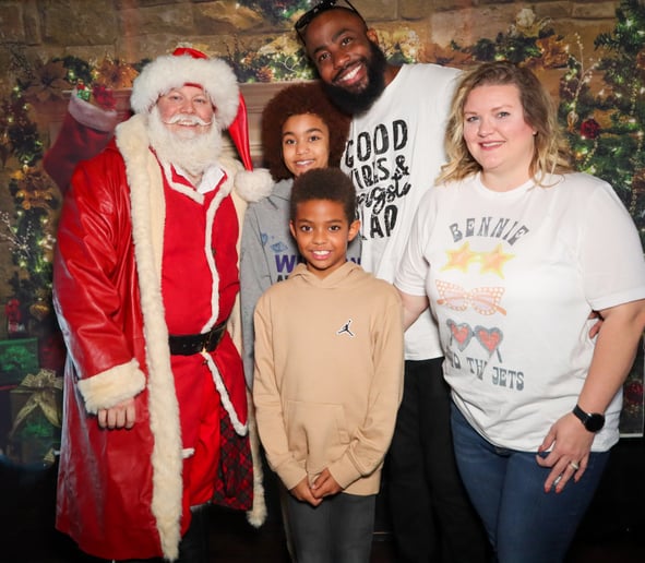Gallery photo 7 of Santa Bachman