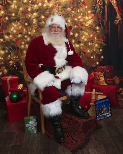 Gallery photo 7 of Santa Barry W
