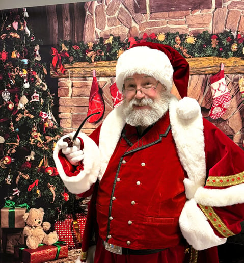 Gallery photo 8 of Santa Beebe