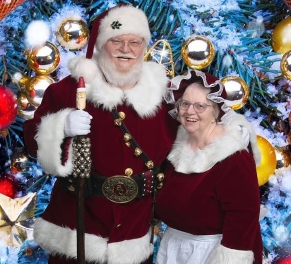 Gallery photo 3 of T-Town Santa