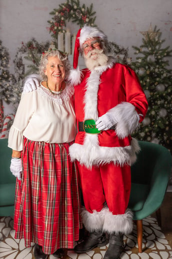 Gallery photo 5 of Santa Bill And Kathy Claus