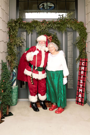 Gallery photo 7 of Santa Bill And Kathy Claus