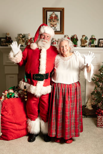 Gallery photo 9 of Santa Bill And Kathy Claus