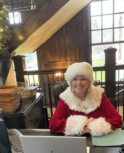 Gallery photo 9 of Santa Bill