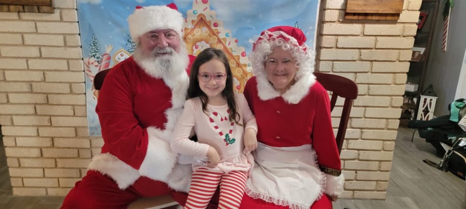 Gallery photo 5 of Santa Bill & his Mrs