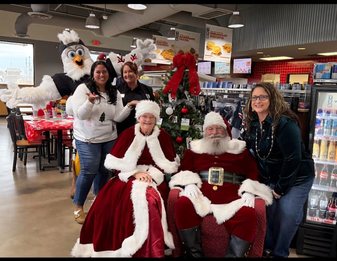 Gallery photo 3 of Santa Bill & his Mrs