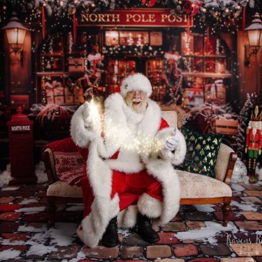 Gallery photo 3 of Santa Bill on Six