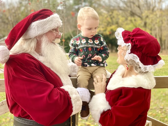Gallery photo 2 of Santa Bob and Mrs Claus