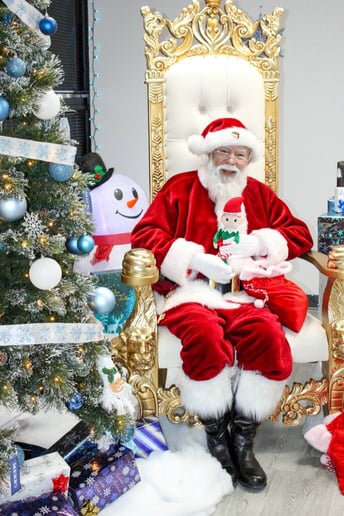 Gallery photo 4 of Santa Bob