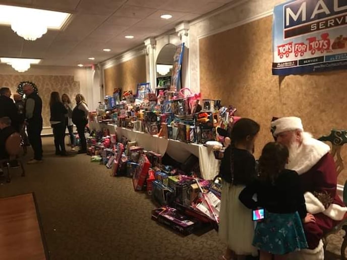 Gallery photo 24 of Santa MetroWest