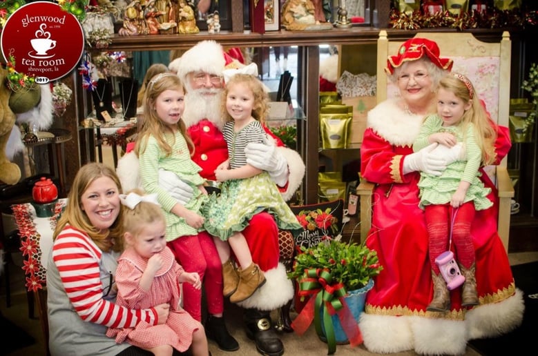 Gallery photo 2 of Santa Bob & Mrs. Beth Claus, Bossier City, LA