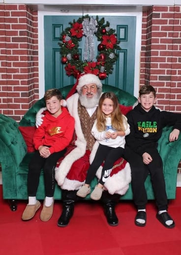 Gallery photo 2 of Santa Bob
