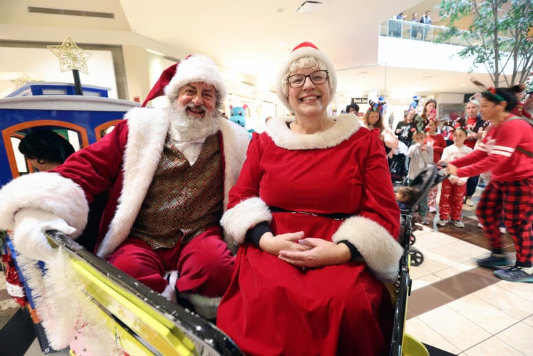 Gallery photo 45 of Santa Bob Cleveland