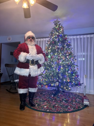 Gallery photo 48 of Santa Bob Cleveland