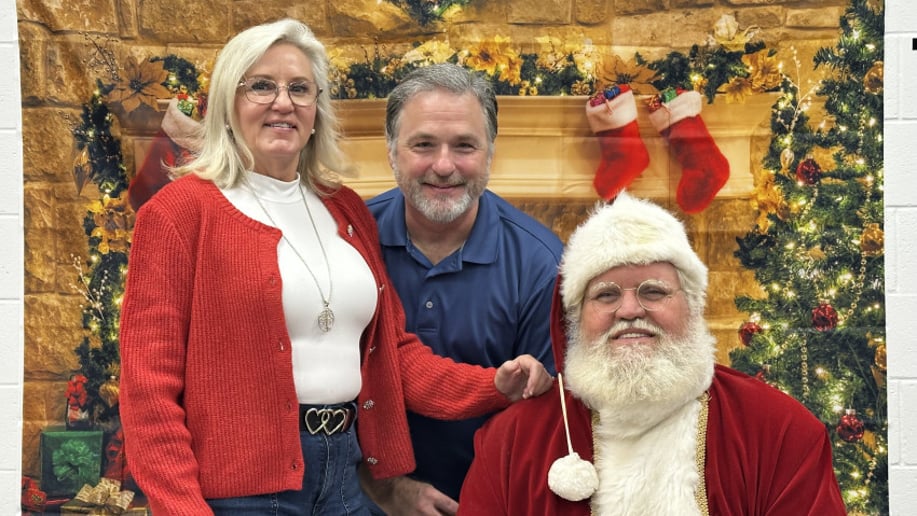 Gallery photo 6 of Santa Bobby