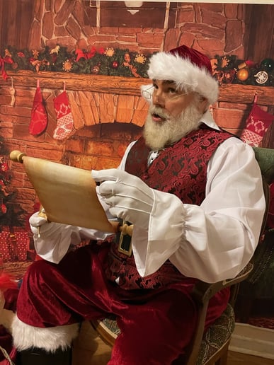 Gallery photo 1 of Santa Bobby