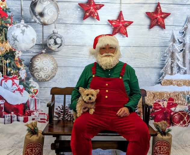 Gallery photo 2 of Santa Brad
