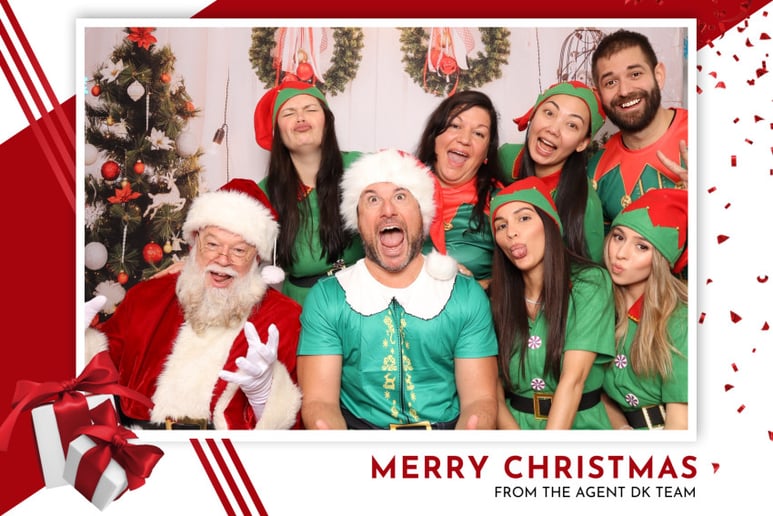 Gallery photo 8 of Poppie Claus