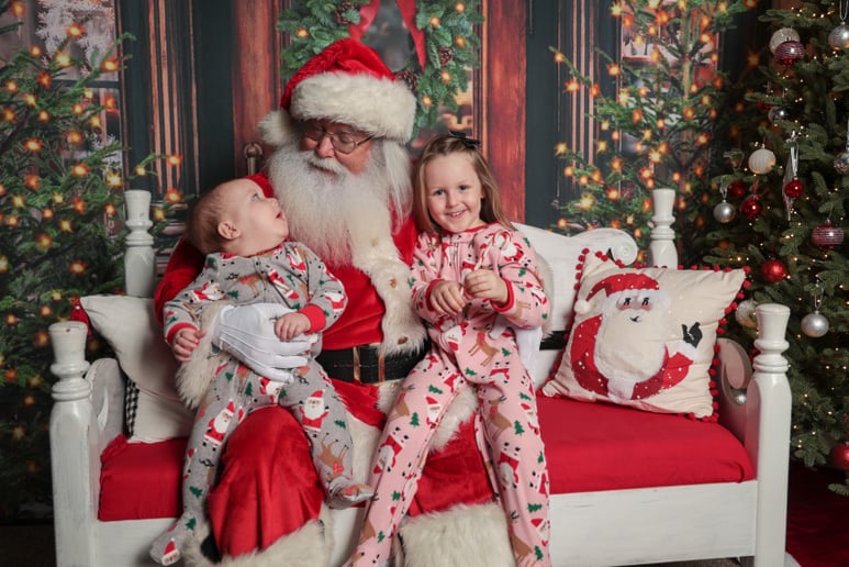 Gallery photo 3 of Santa Burt