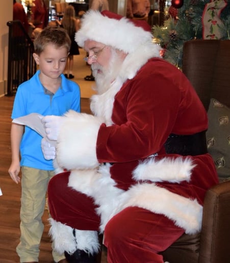 Gallery photo 4 of Santa Carl