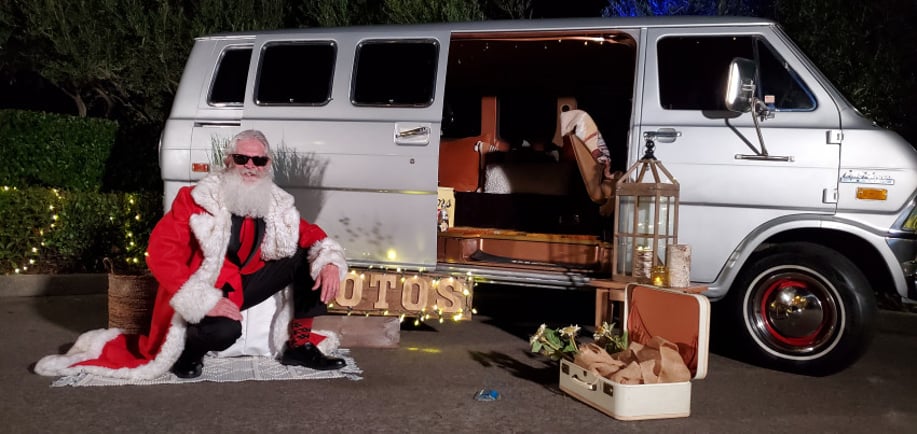 Gallery photo 7 of Santa Chet