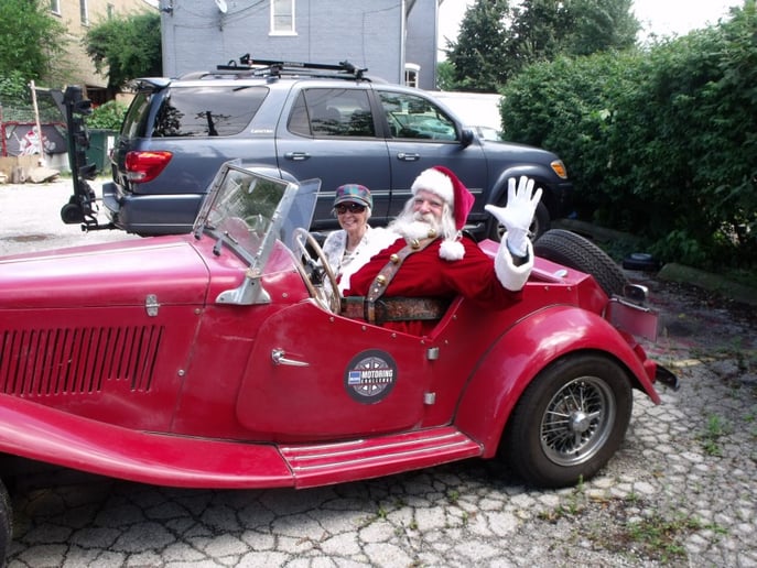 Gallery photo 12 of Santa Chicago