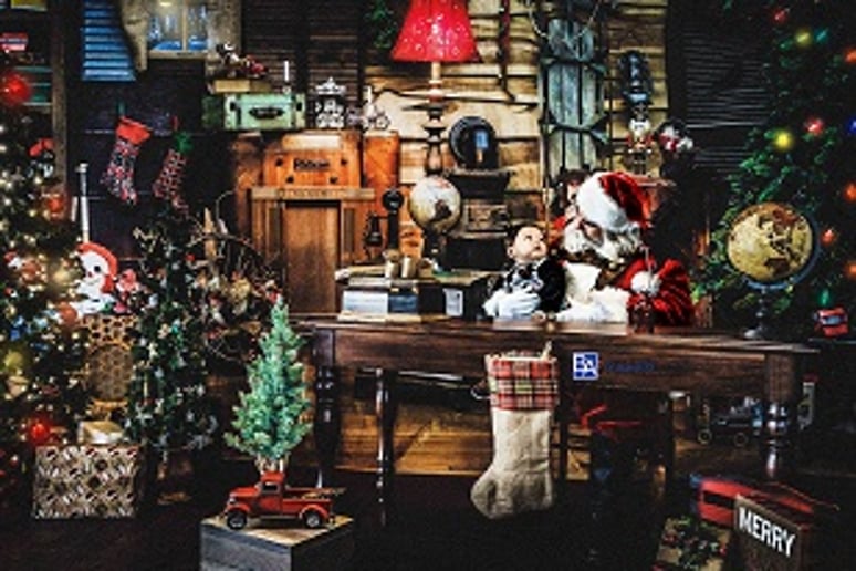 Gallery photo 13 of Santa Chicago