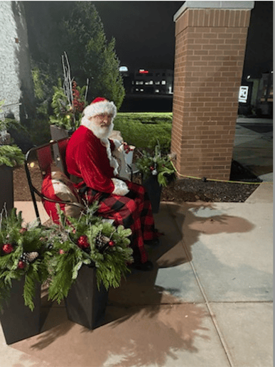 Gallery photo 2 of Santa Chris