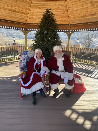 Gallery photo 4 of Santa Chris