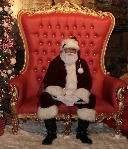 Gallery photo 11 of Santa Chris