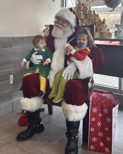 Gallery photo 15 of Santa Chris