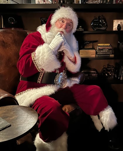 Gallery photo 2 of Santa Christian