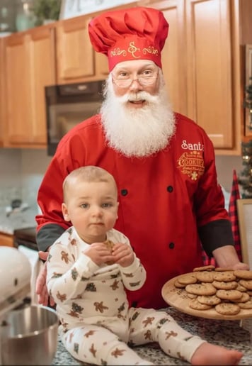 Gallery photo 2 of Santa Chuck