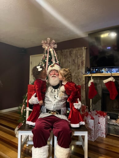 Gallery photo 10 of Santa Chuck (Papa Claus)