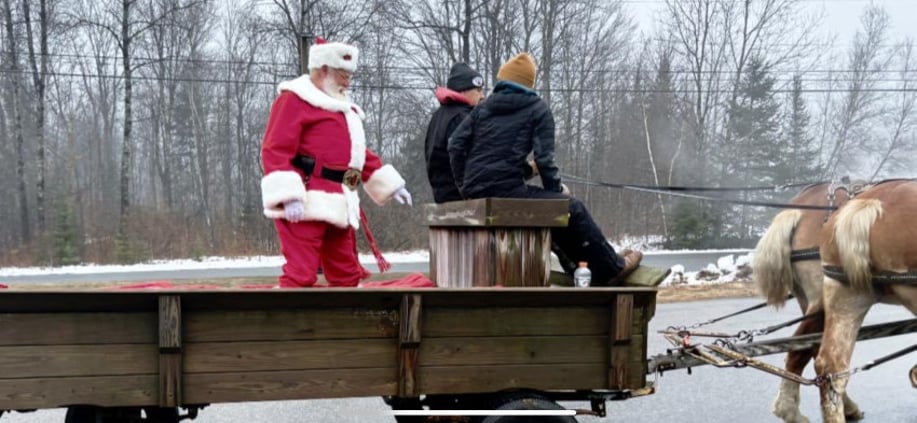 Gallery photo 3 of Santa Chuck