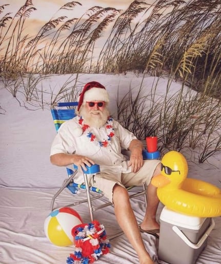 Gallery photo 2 of Santa Claus Kenny
