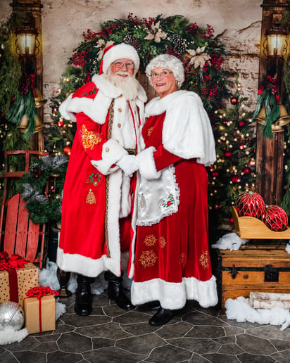 Gallery photo 1 of Santa Claus Ken