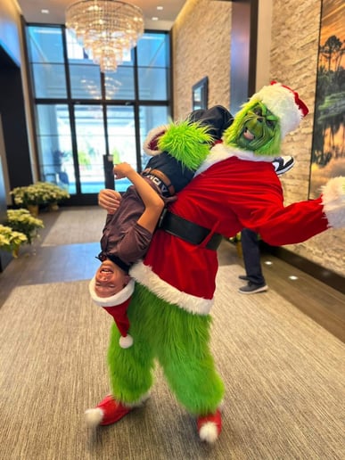 Gallery photo 16 of Mandarin Santa and The Grinch