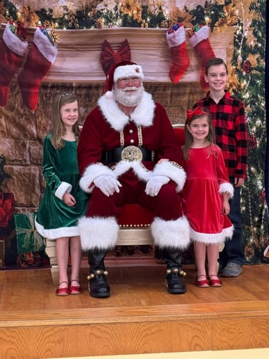 Gallery photo 7 of Mandarin Santa and The Grinch