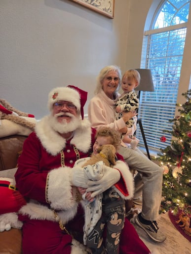 Gallery photo 10 of Santa Claus Larry
