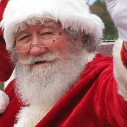 Gallery photo 7 of Santa Claus Lou