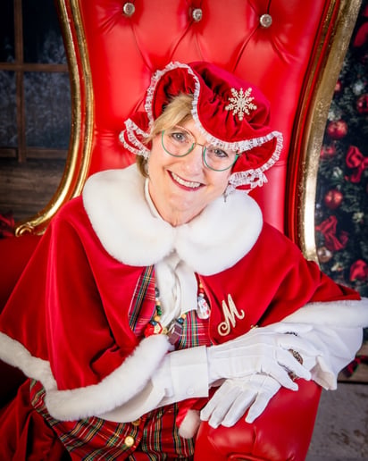 Gallery photo 4 of Santa Claus