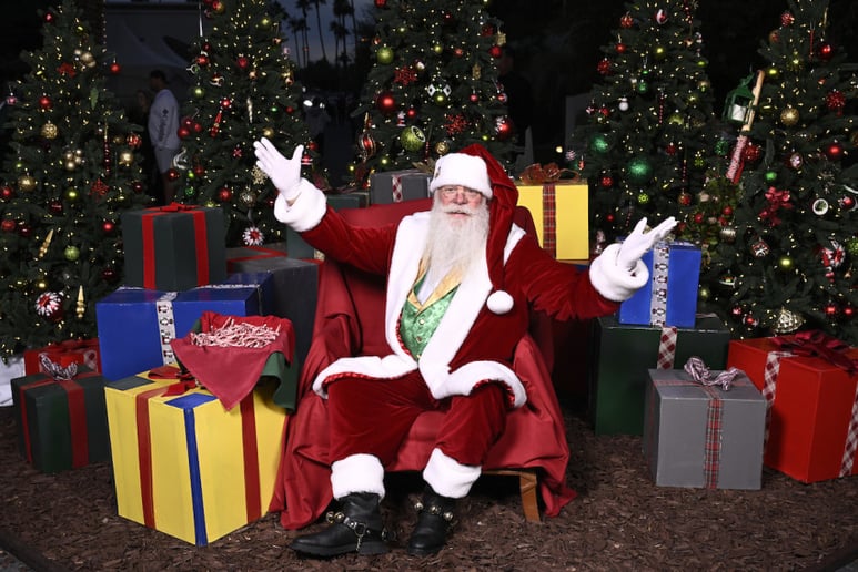 Gallery photo 8 of Santa Claus